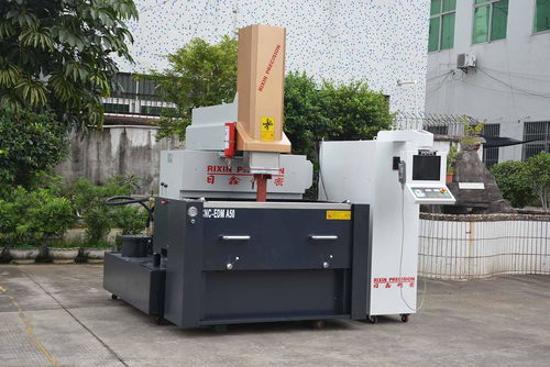 日鑫国产高精密镜面火花机 数控机床制造的精密利刃
